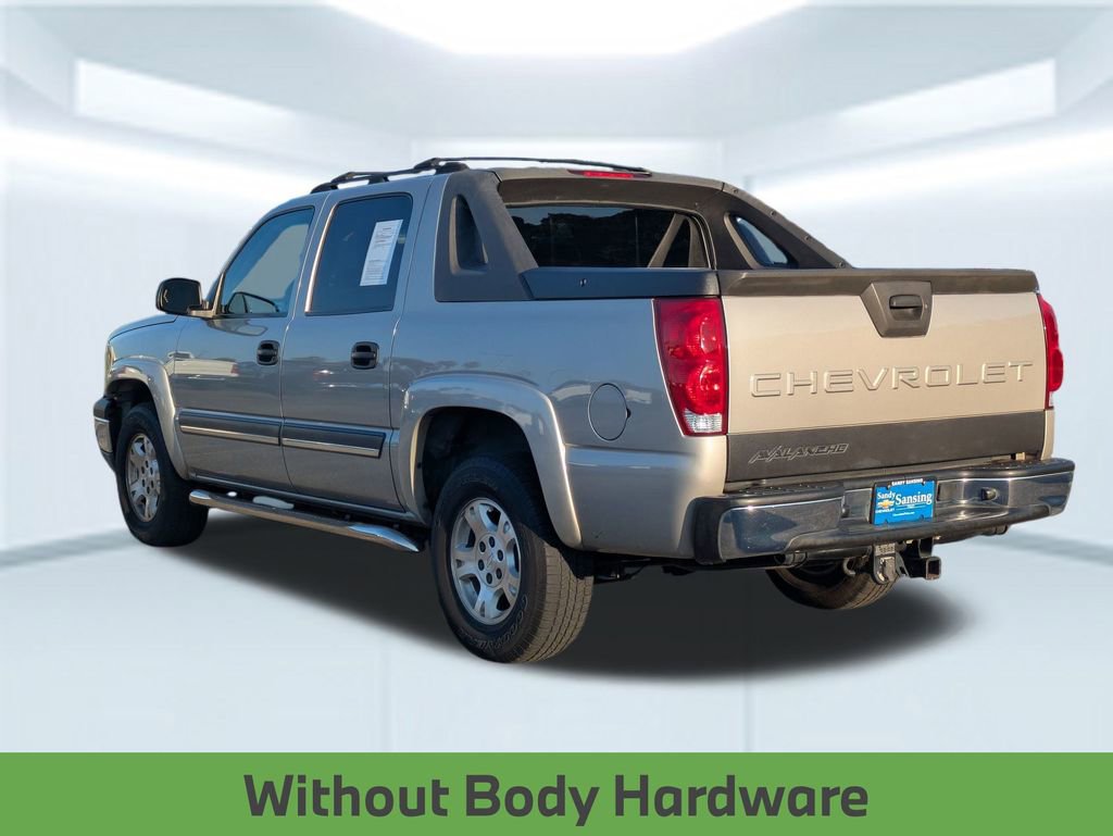 2005 Chevrolet Avalanche Z66 photo 3
