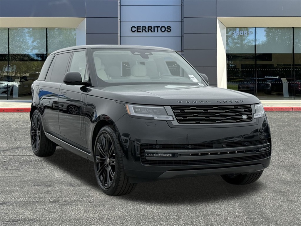2025 Land Rover Range Rover SE photo 2