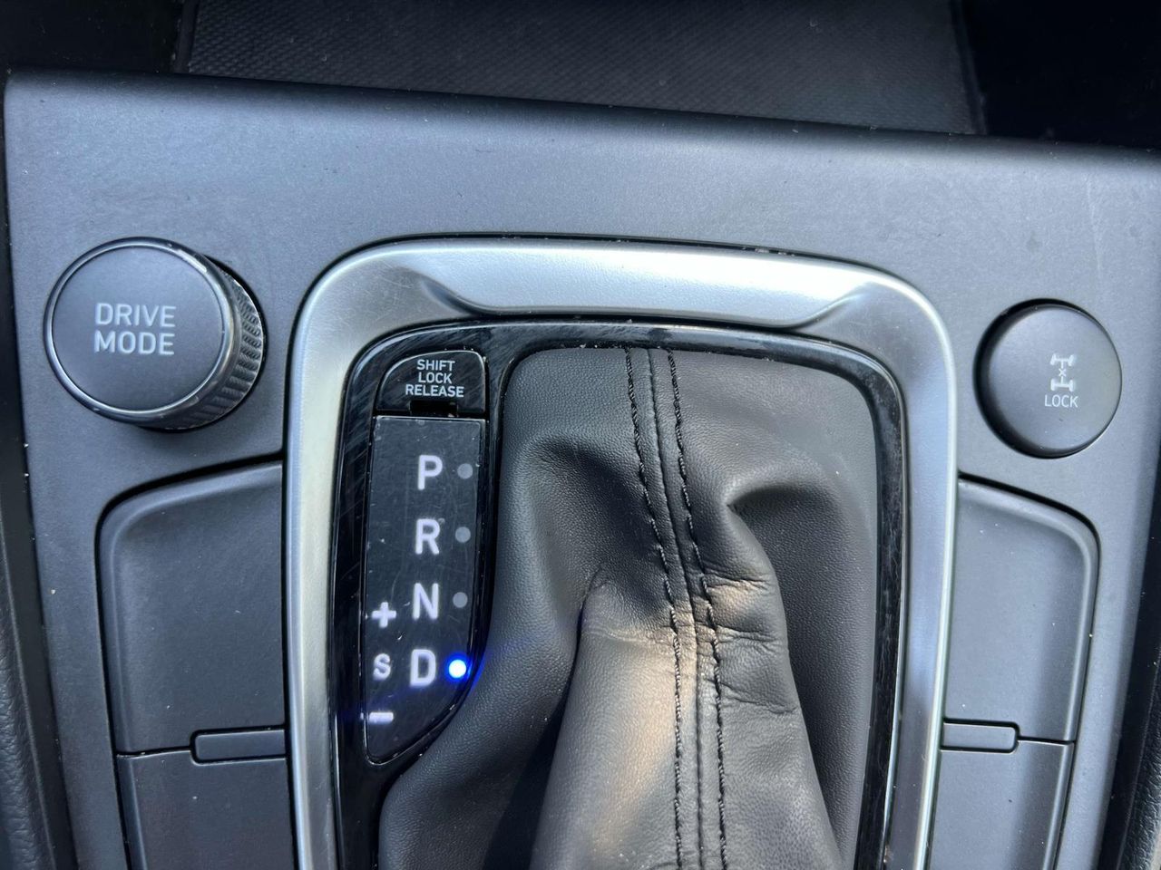 2023 Hyundai Kona SEL photo 26