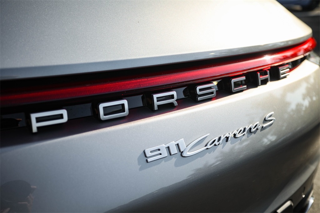 Used 2021 GT Silver Metallic Porsche Carrera S image 18