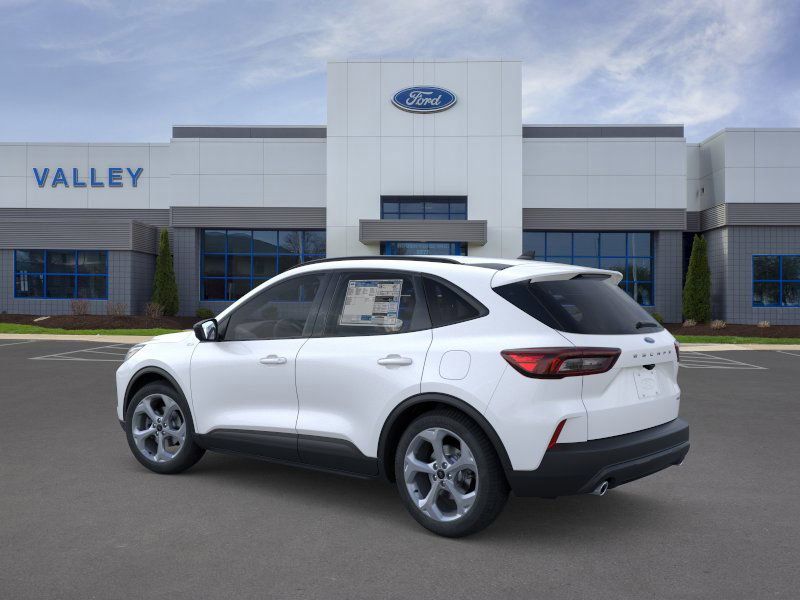 2026 Ford Escape ST-Line photo 3