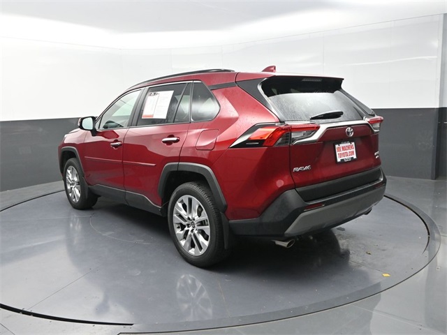 2025 Toyota RAV4 Limited photo 4