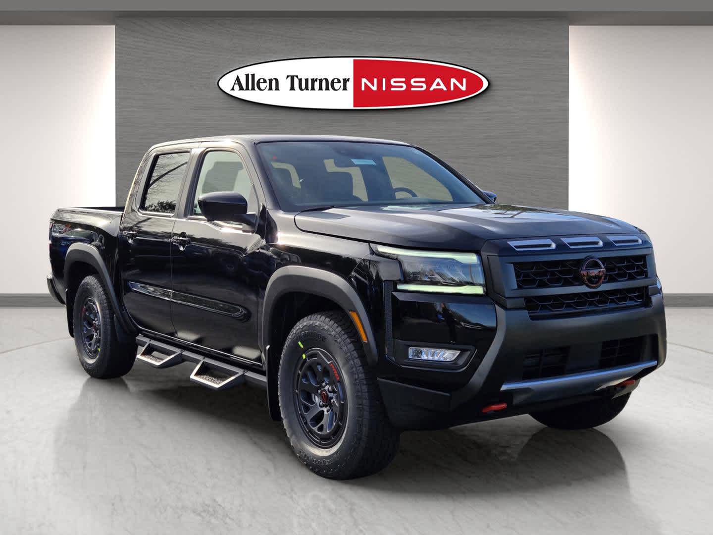 2026 Nissan Frontier PRO-X's photo