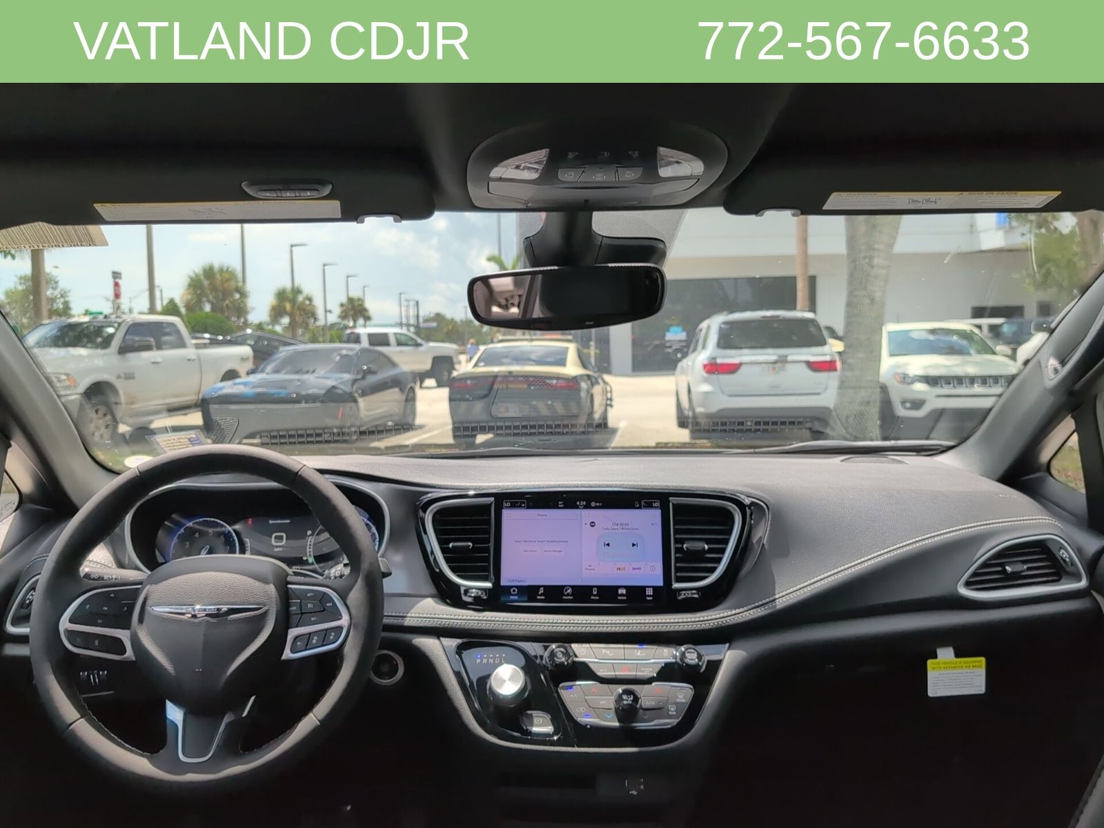 2026 Chrysler Pacifica photo 26