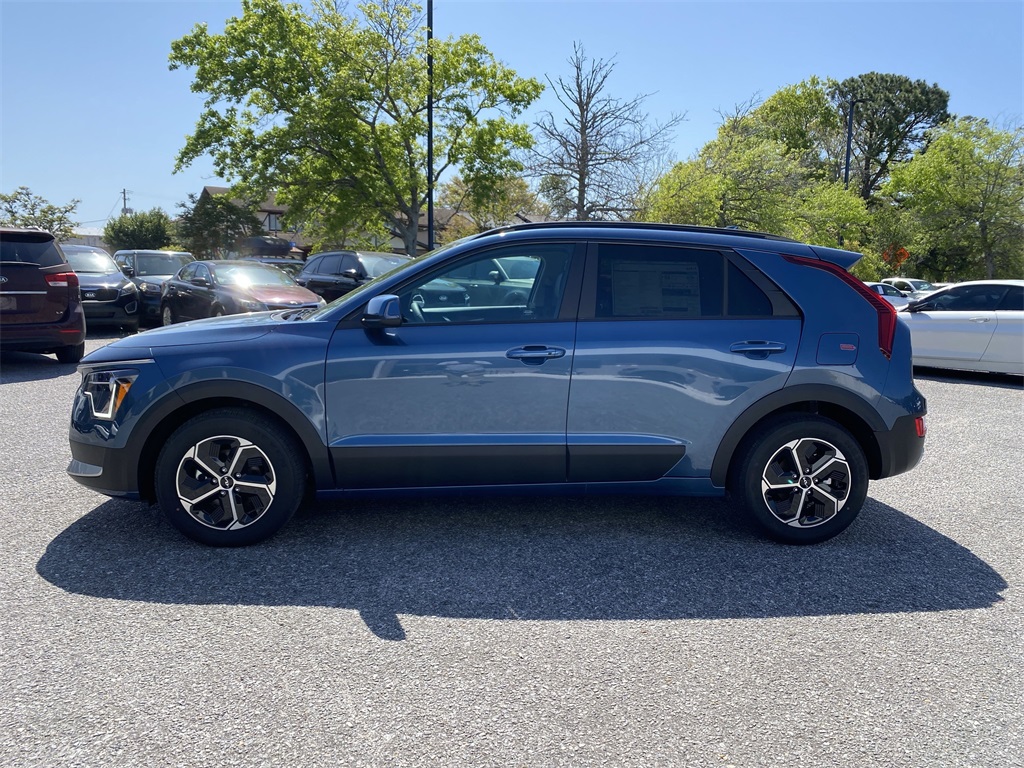 2025 Kia Niro EX photo 6