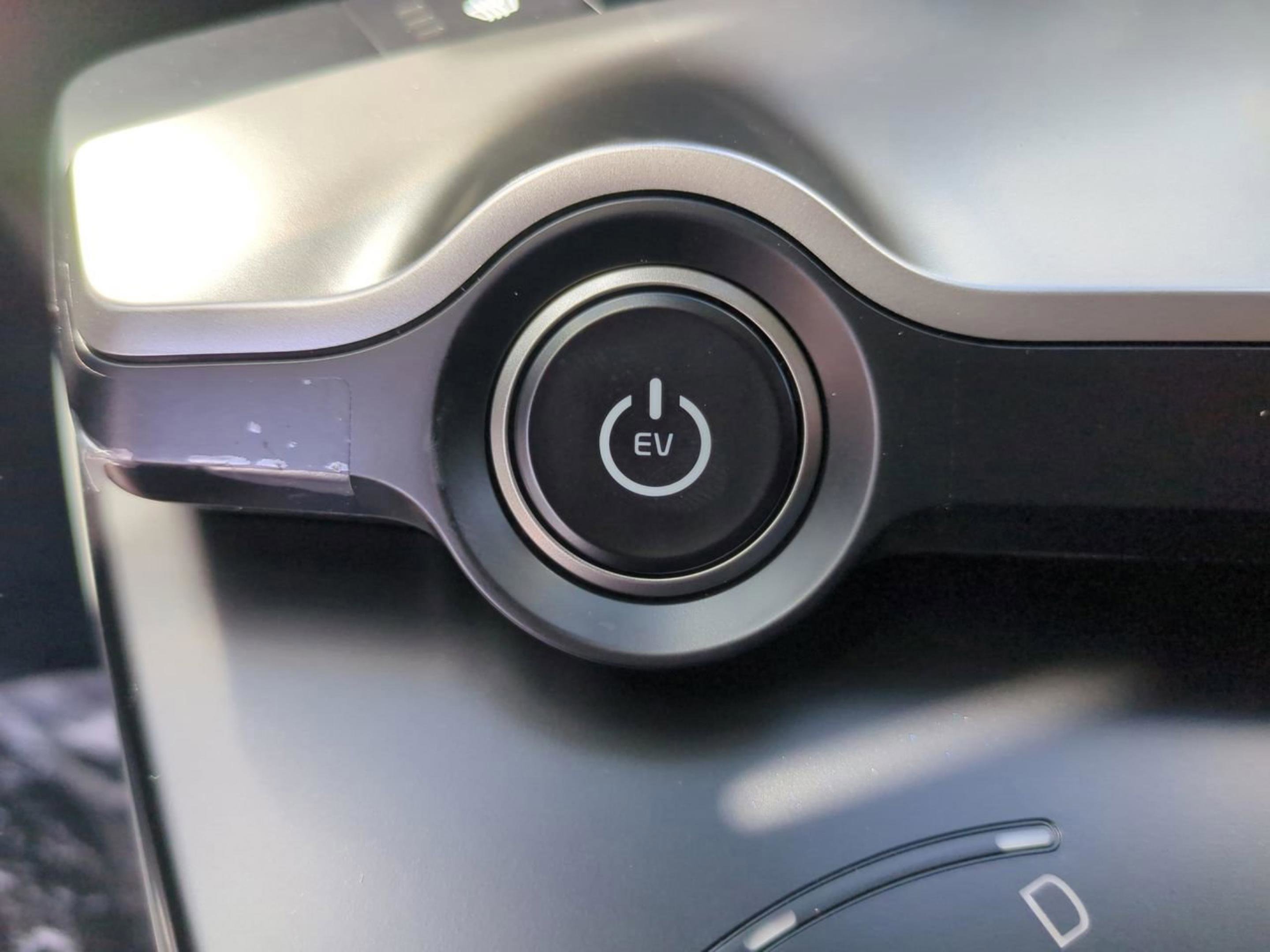 2025 Kia EV6 Light photo 9