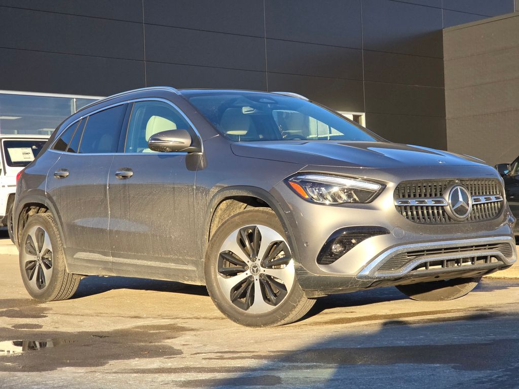 2026 Mercedes-Benz GLA GLA 250's photo