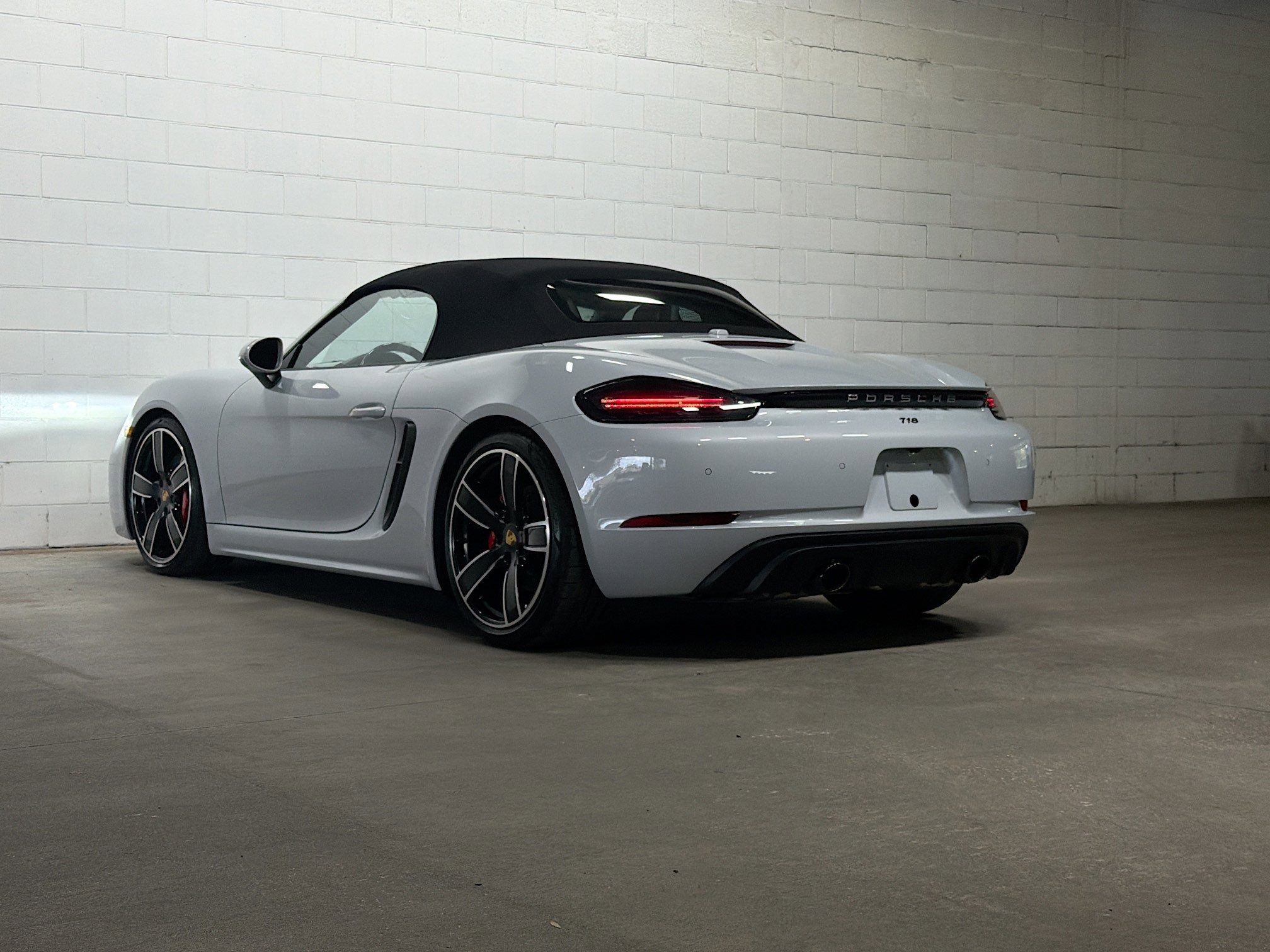 2025 Porsche Boxster GTS 4.0 photo 3
