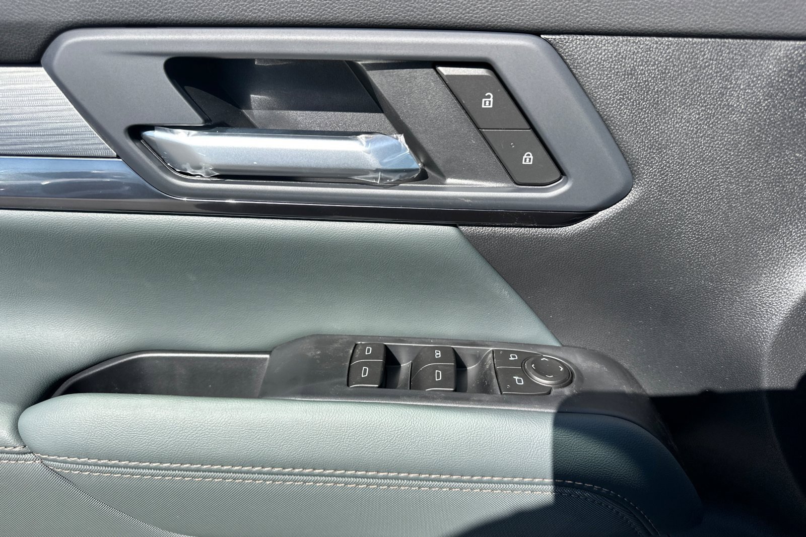 2026 Gmc Terrain AT4 photo 8