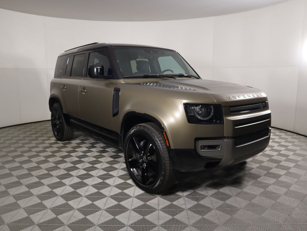 2022 Land Rover Defender 110 X-Dynamic HSE photo 2