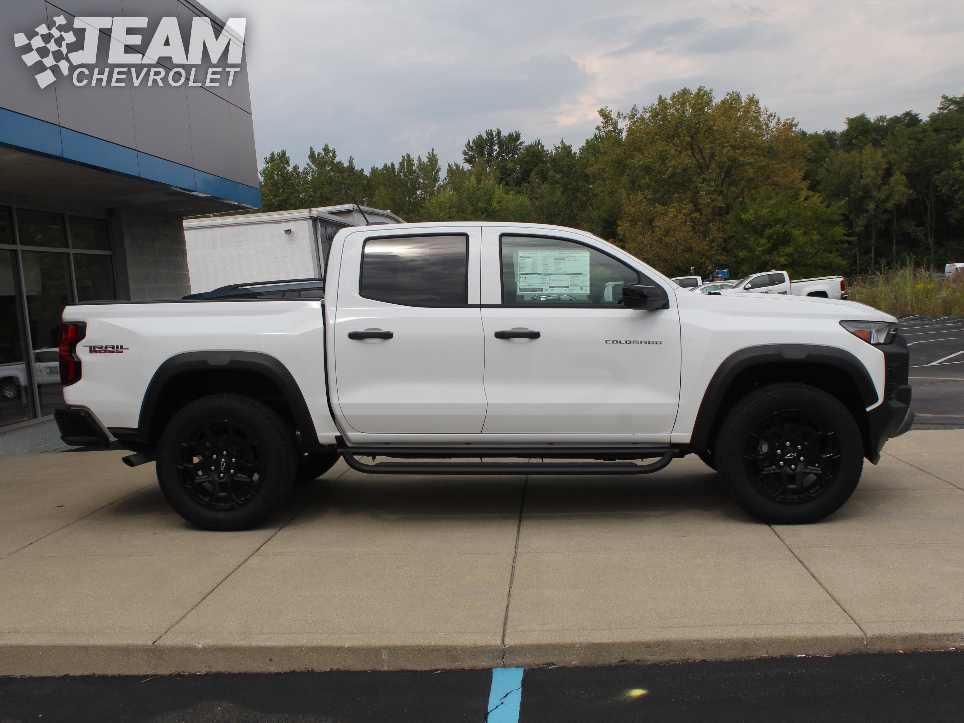 2026 Chevrolet Colorado Trail Boss photo 3