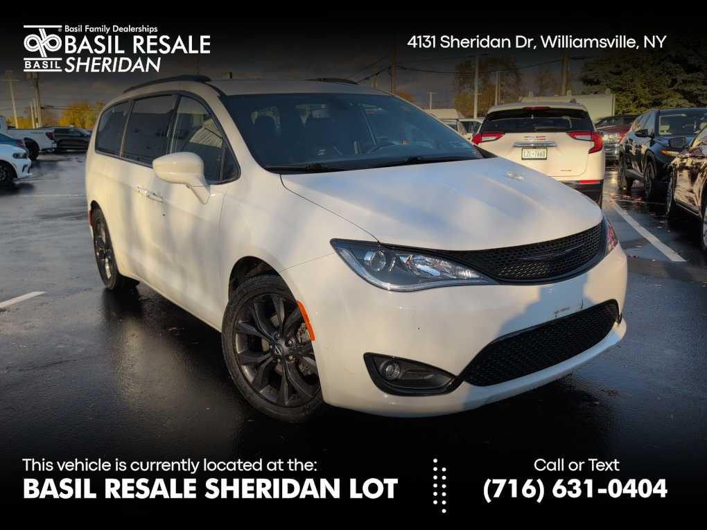 2020 Chrysler Pacifica Touring L