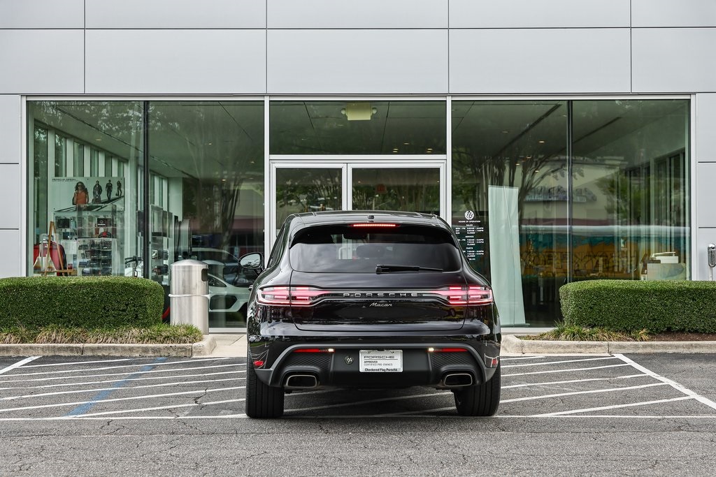 2024 Porsche Macan T photo 5