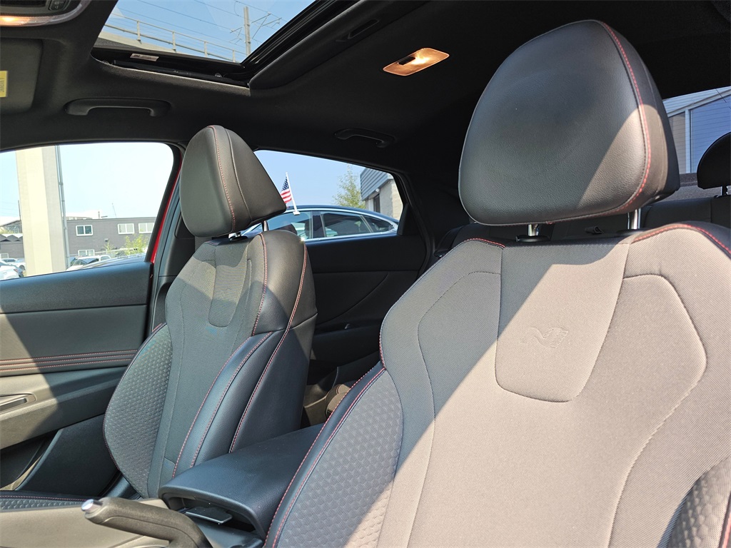 2021 Hyundai Elantra N Line photo 22