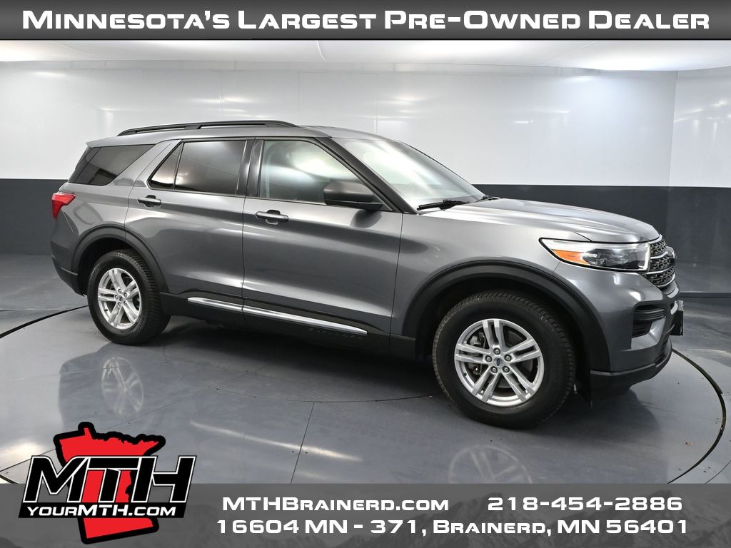 2022 Ford Explorer XLT's photo