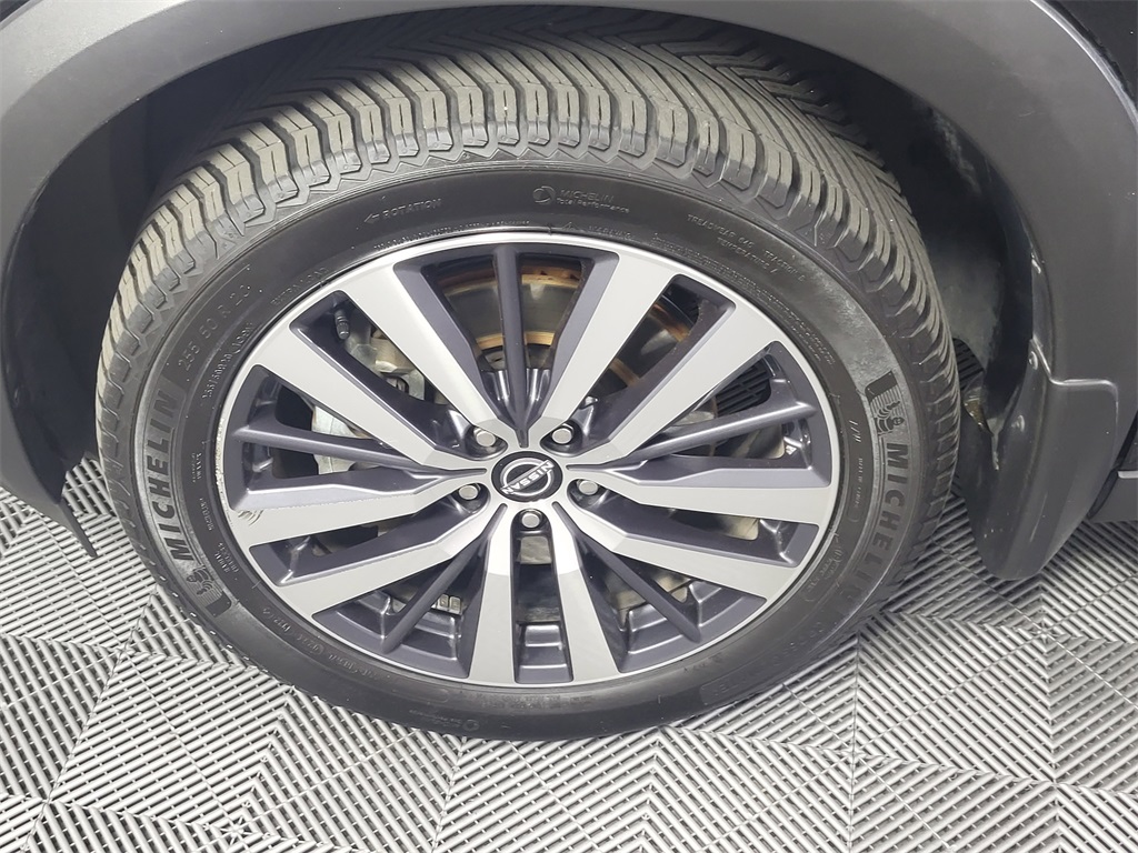 2022 Nissan Pathfinder Platinum photo 24