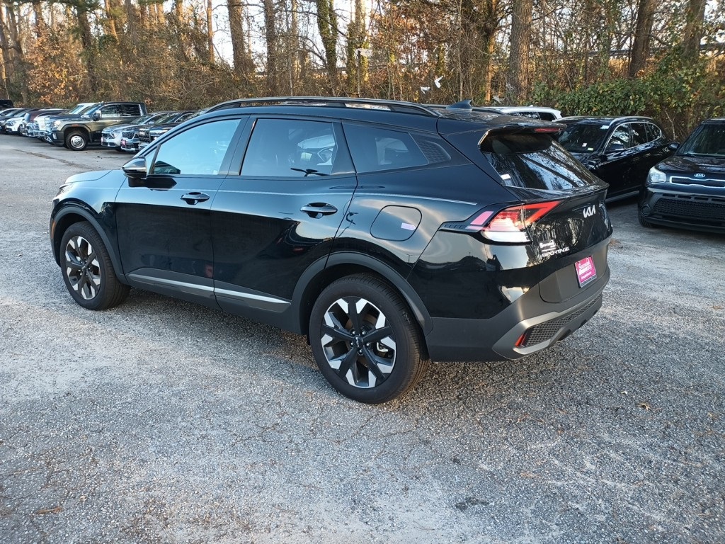 2024 Kia Sportage X-Line photo 3