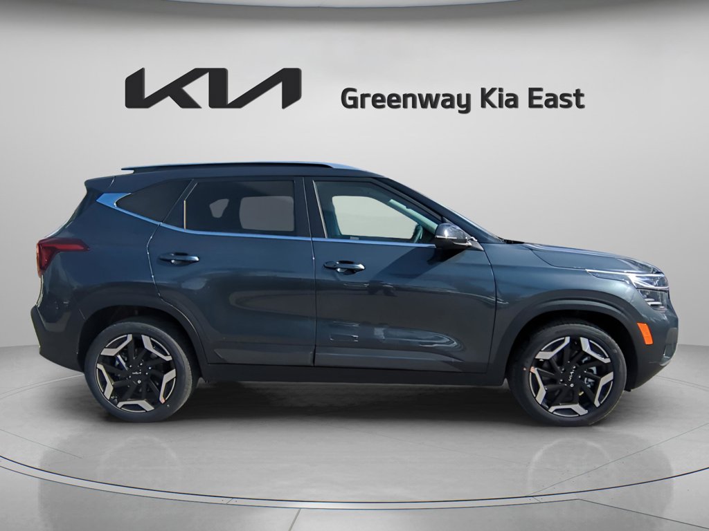 2025 Kia Seltos SX photo 9