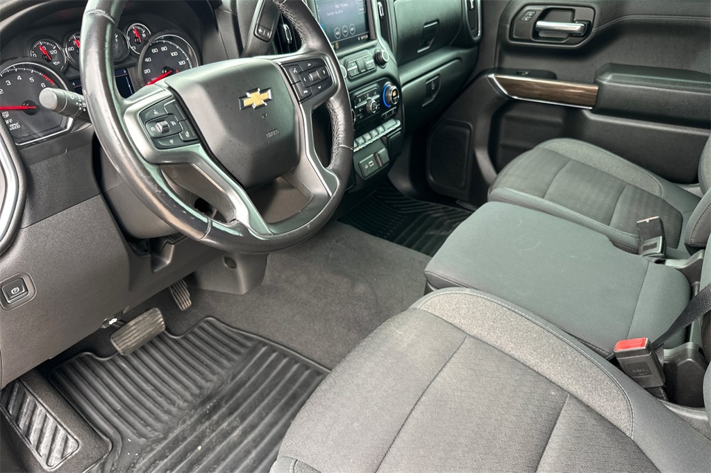 2019 Chevrolet Silverado 1500 LT photo 12