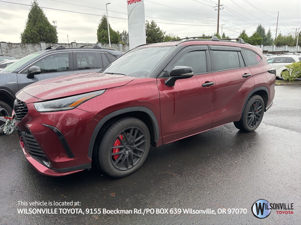 2022 Toyota Highlander XSE's photo