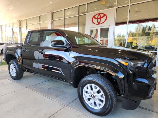 2025 Toyota Tacoma SR5 4x4 Double Cab photo 3