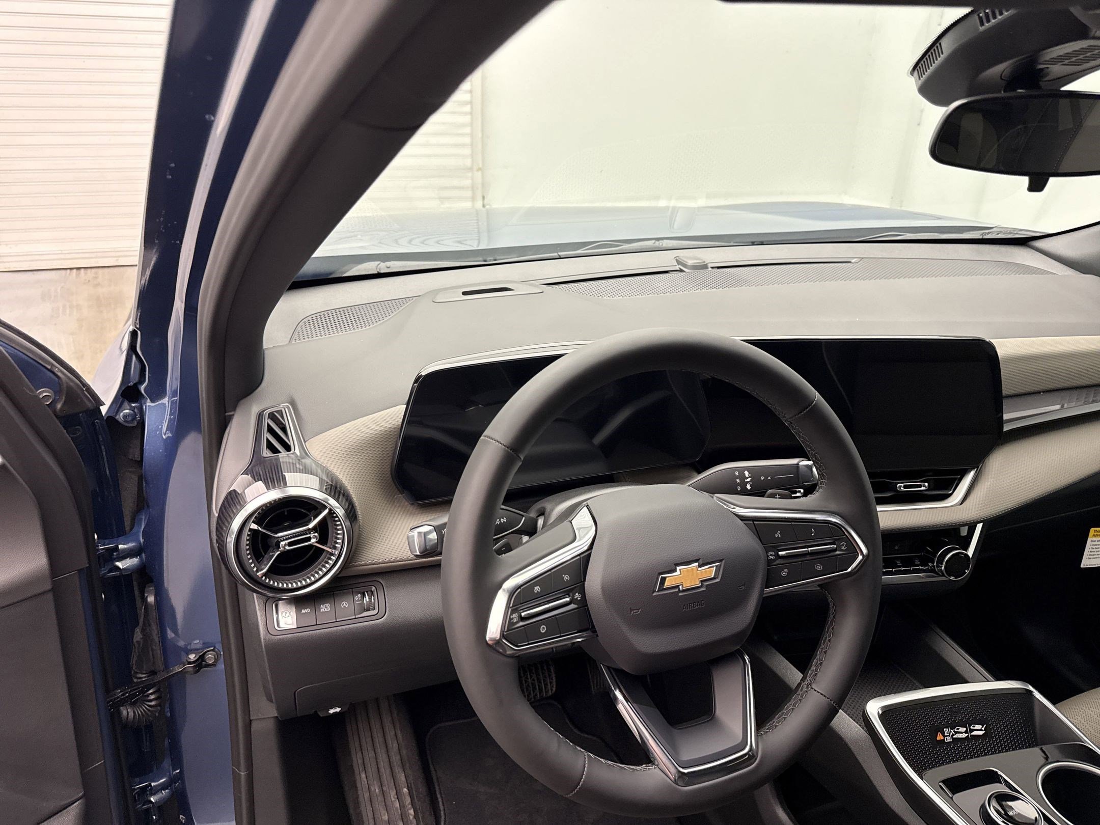 2026 Chevrolet Equinox LT photo 31