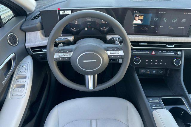 2026 Hyundai Sonata Hybrid Blue photo 14