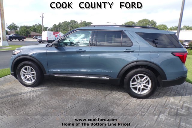 2025 Ford Explorer photo 10