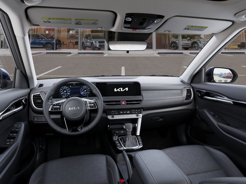2025 Kia Seltos EX photo 13