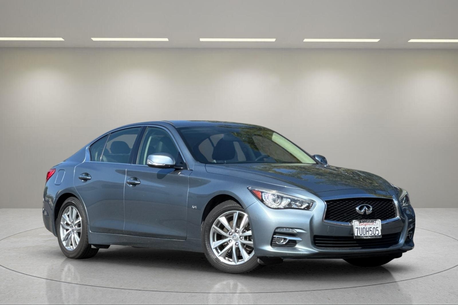 2017 INFINITI Q50