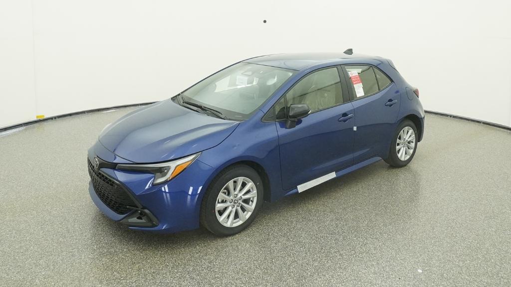 2026 Toyota Corolla Hatchback SE's photo