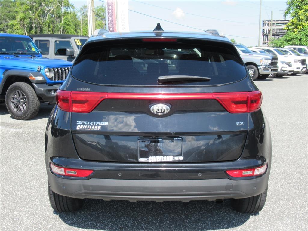 2017 Kia Sportage EX photo 5