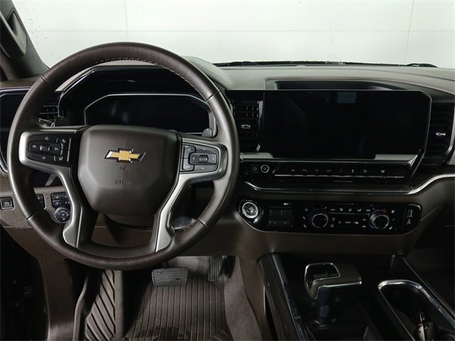2023 Chevrolet Silverado LT photo 10