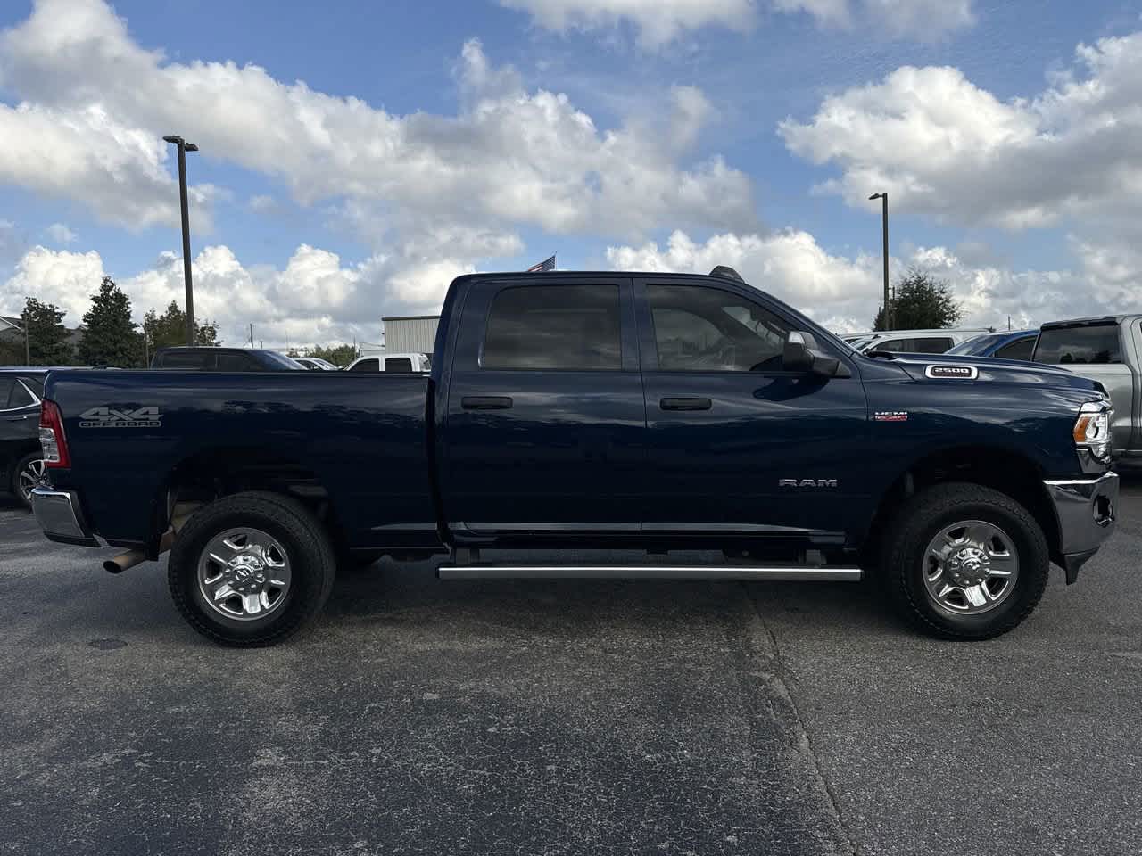 2022 Ram 2500 Tradesman photo 2