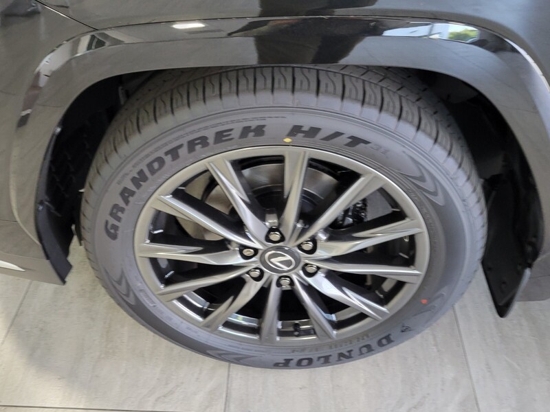 2025 Lexus LX 600 F SPORT Handling photo 9
