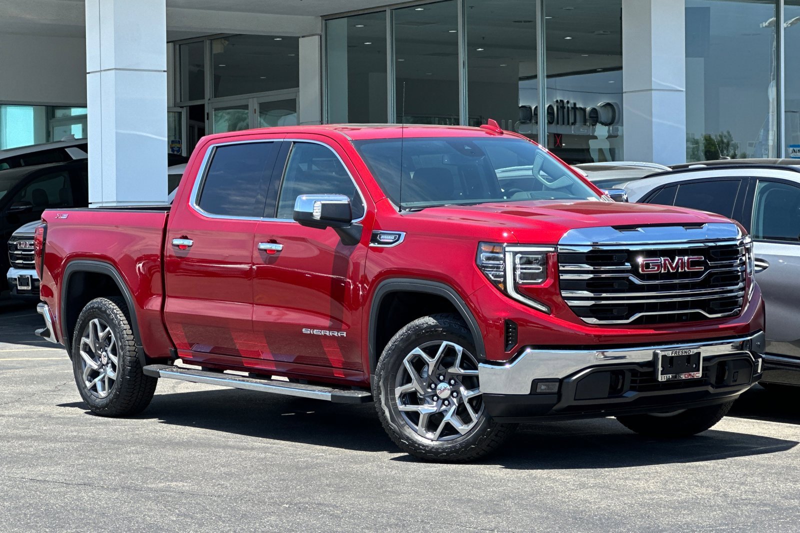 2025 Gmc Sierra 1500 SLT photo 2