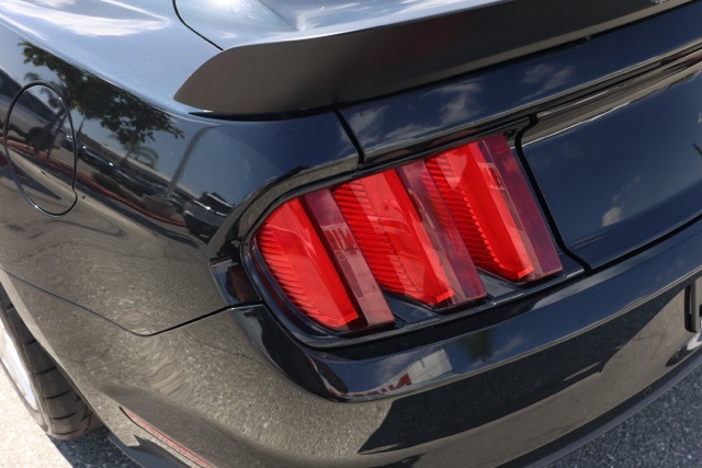 2017 Ford Mustang GT Premium photo 5