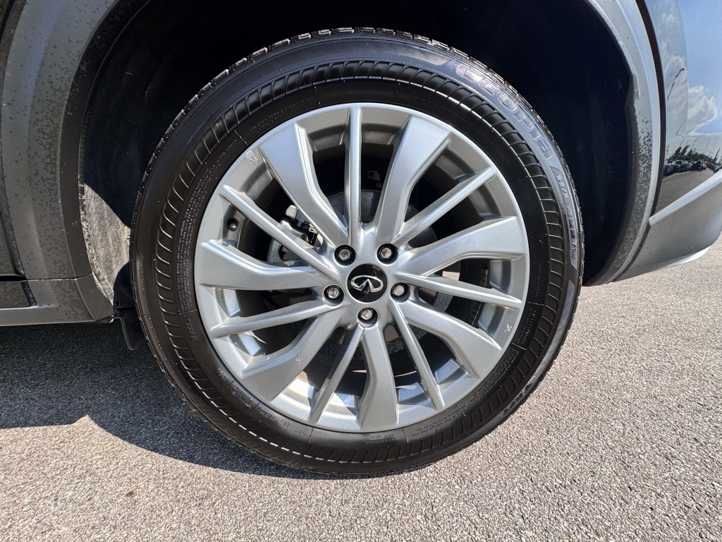 2024 Infiniti QX50 Luxe photo 12