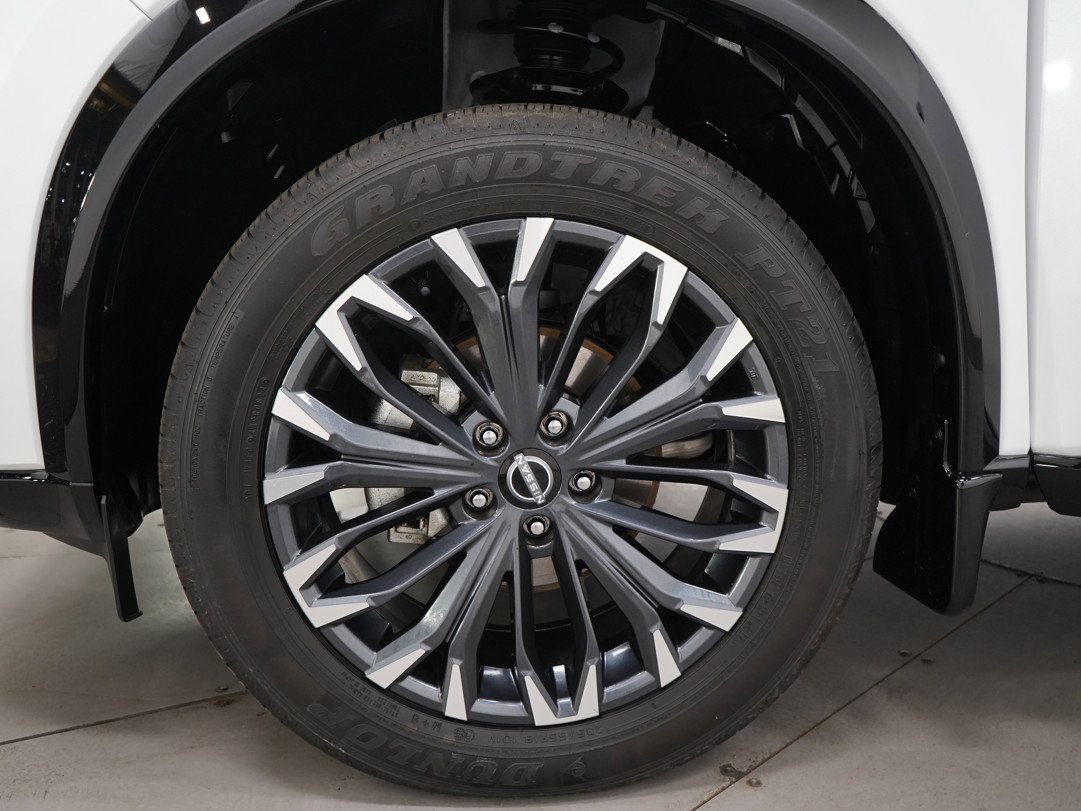 2024 Nissan Rogue Platinum photo 29
