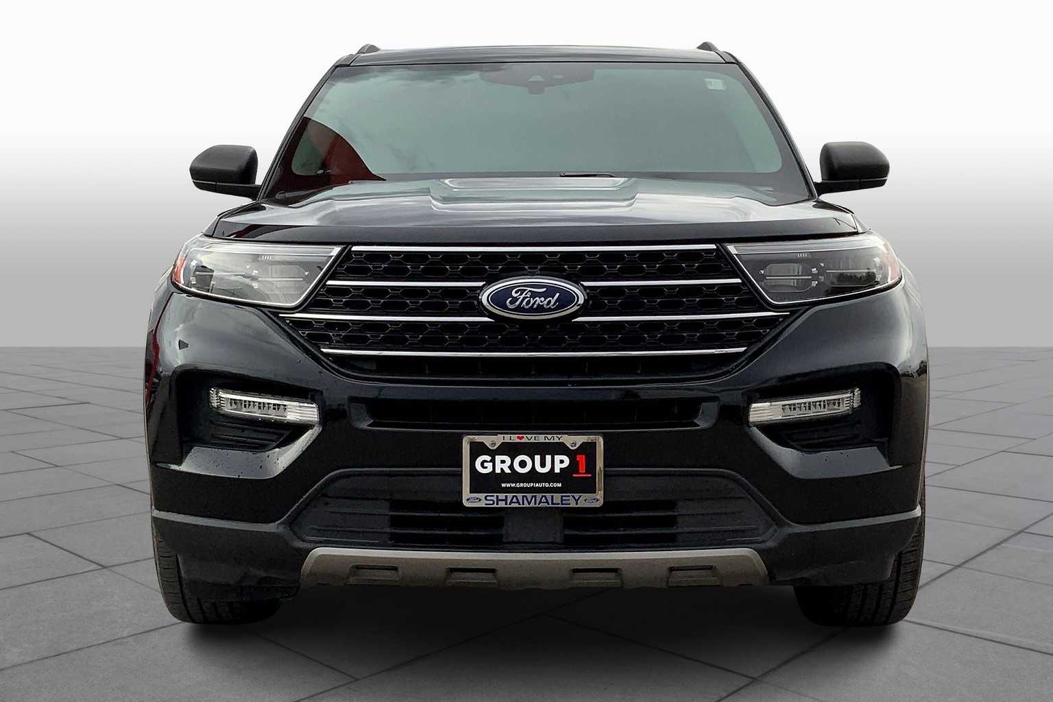 2020 Ford Explorer XLT photo 3