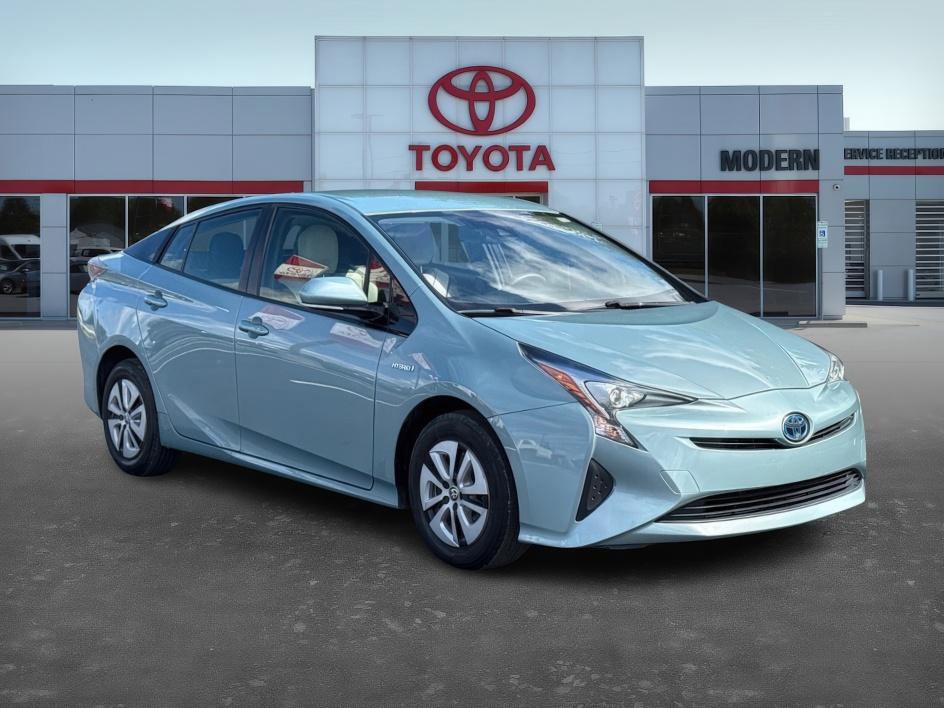 2017 Toyota Prius Two photo 3