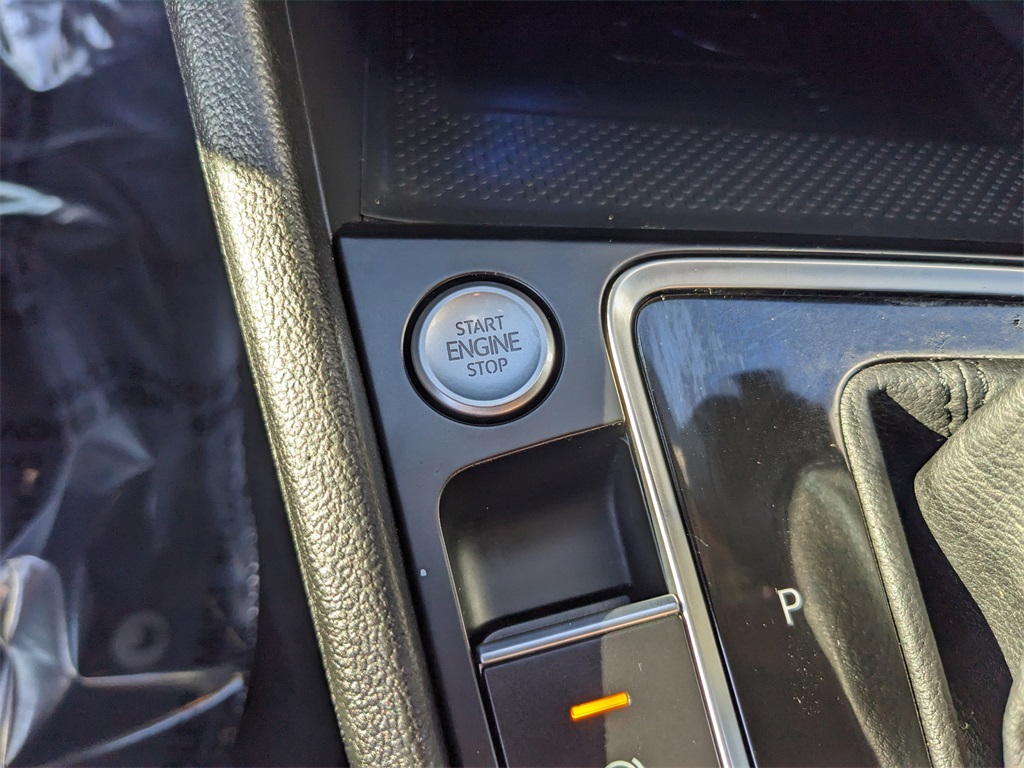 2020 Volkswagen Jetta SEL Premium photo 26