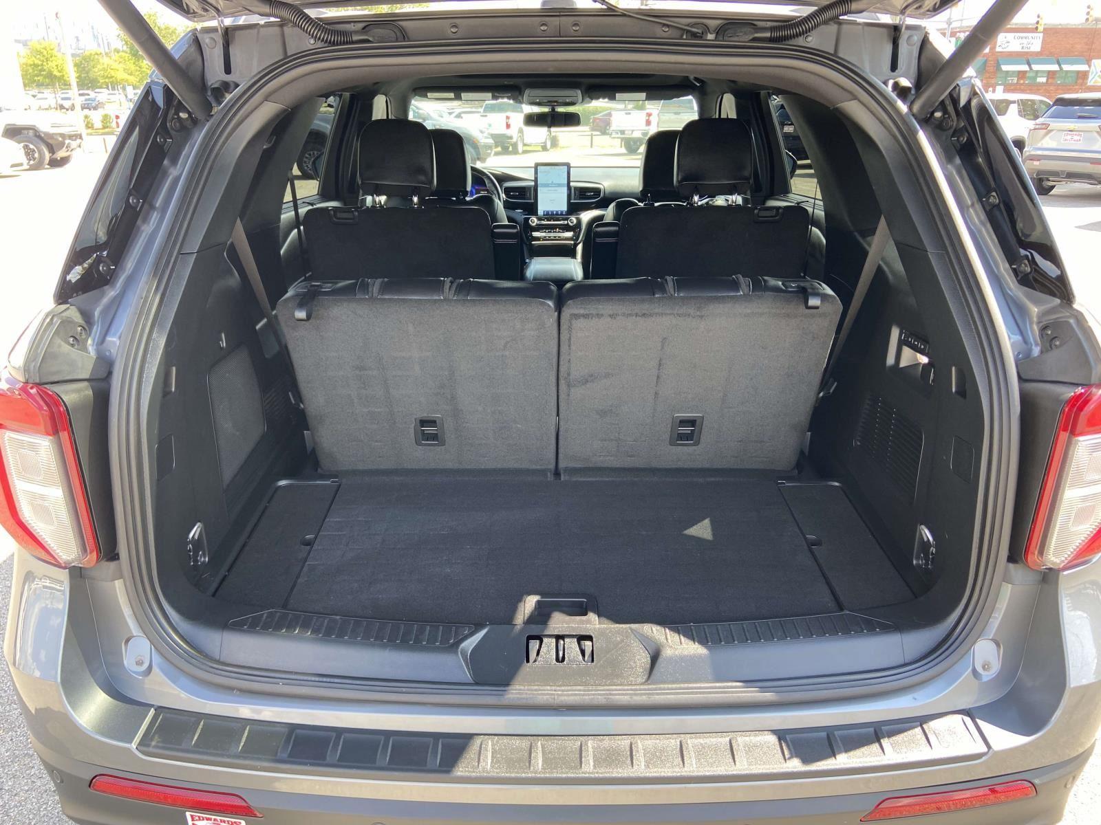 2023 Ford Explorer ST photo 15