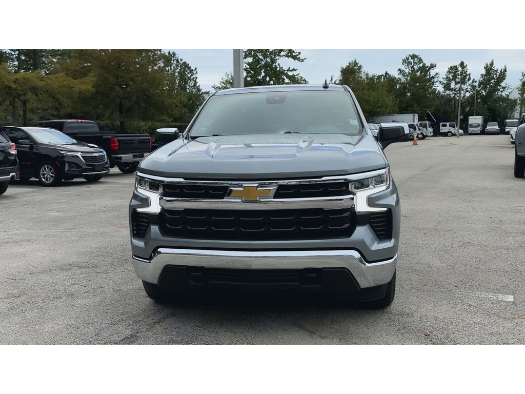 2025 Chevrolet Silverado 1500 LT photo 2