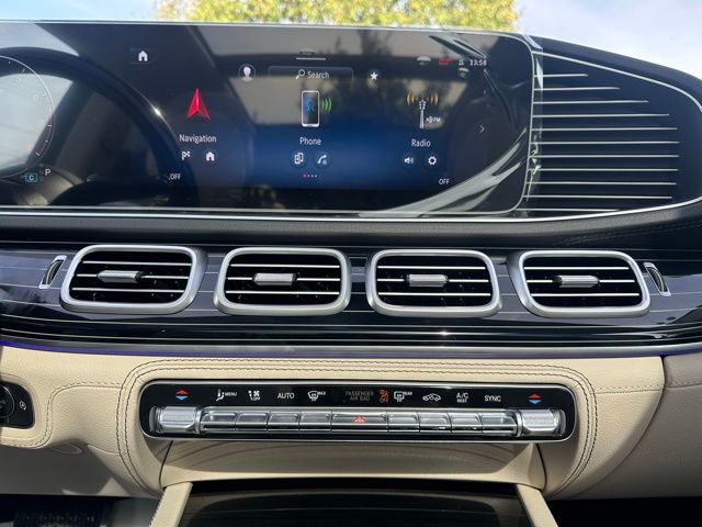 2026 Mercedes Benz GLS 450 4MATIC photo 32