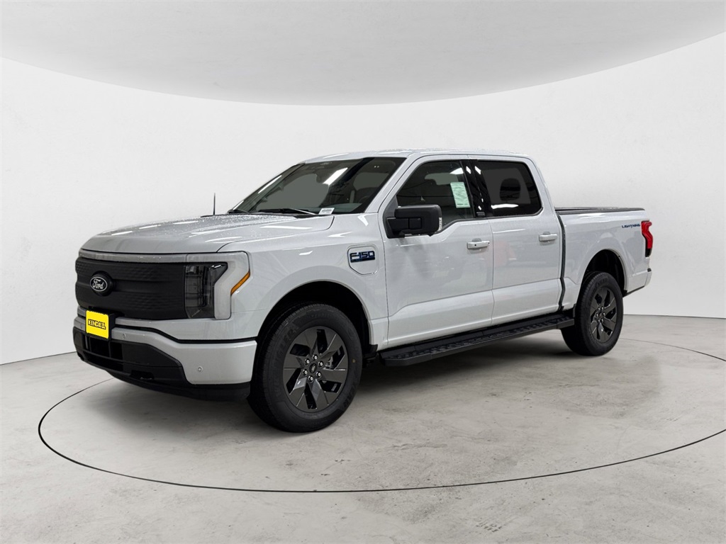 2025 Ford F-150 Lightning Flash's photo
