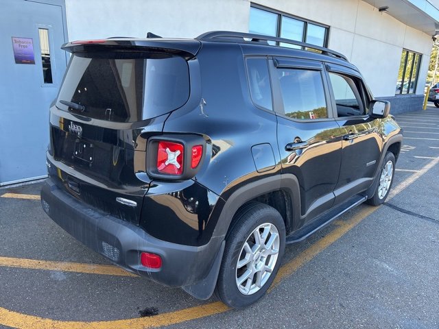 2022 Jeep Renegade Latitude photo 5