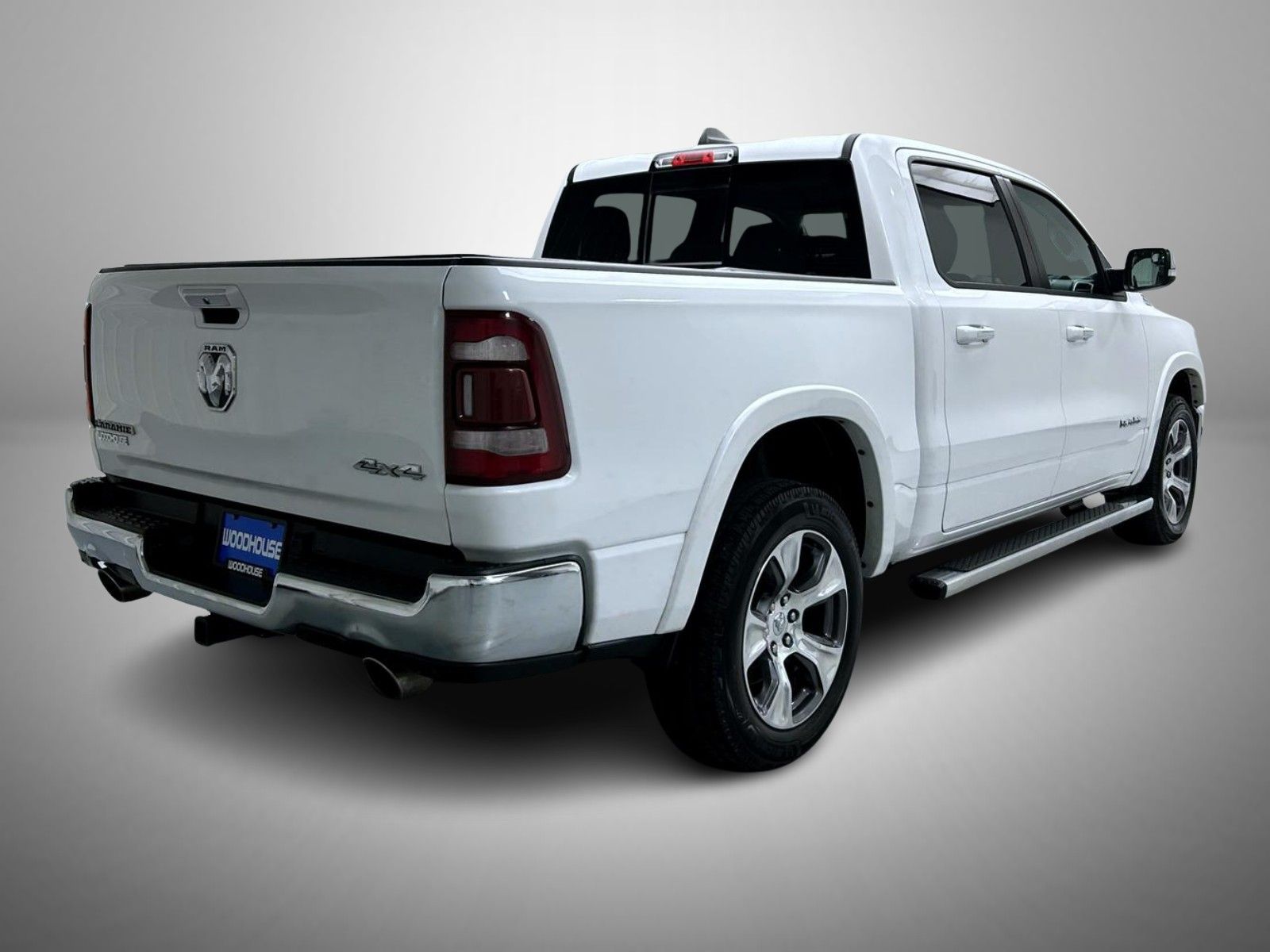 2020 Ram 1500 Laramie photo 3