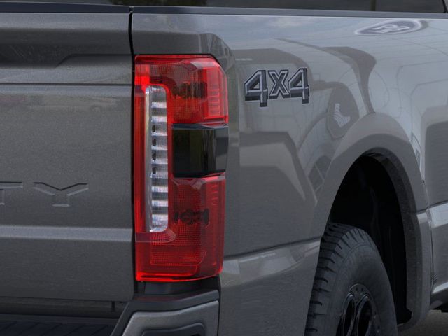 2025 Ford F-350 Lariat photo 21