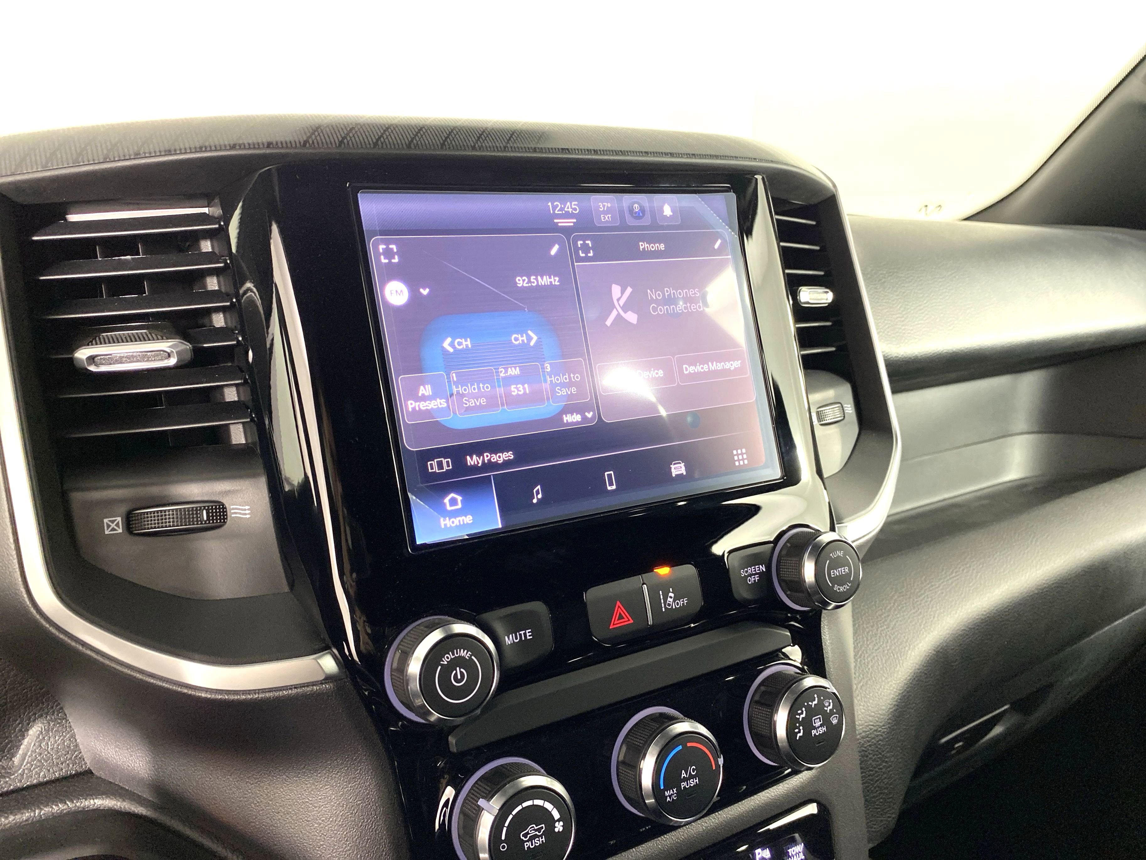 2025 Ram 1500 Big Horn Lone Star photo 2